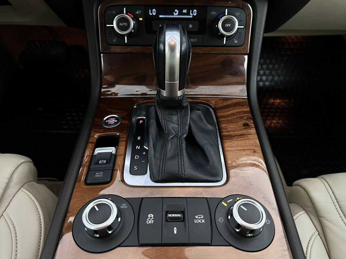 Volkswagen Touareg 2010 года с пробегом. Фото: #14