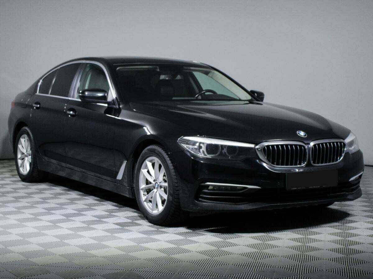 BMW 5 серии 2017 года с пробегом. Фото: #2