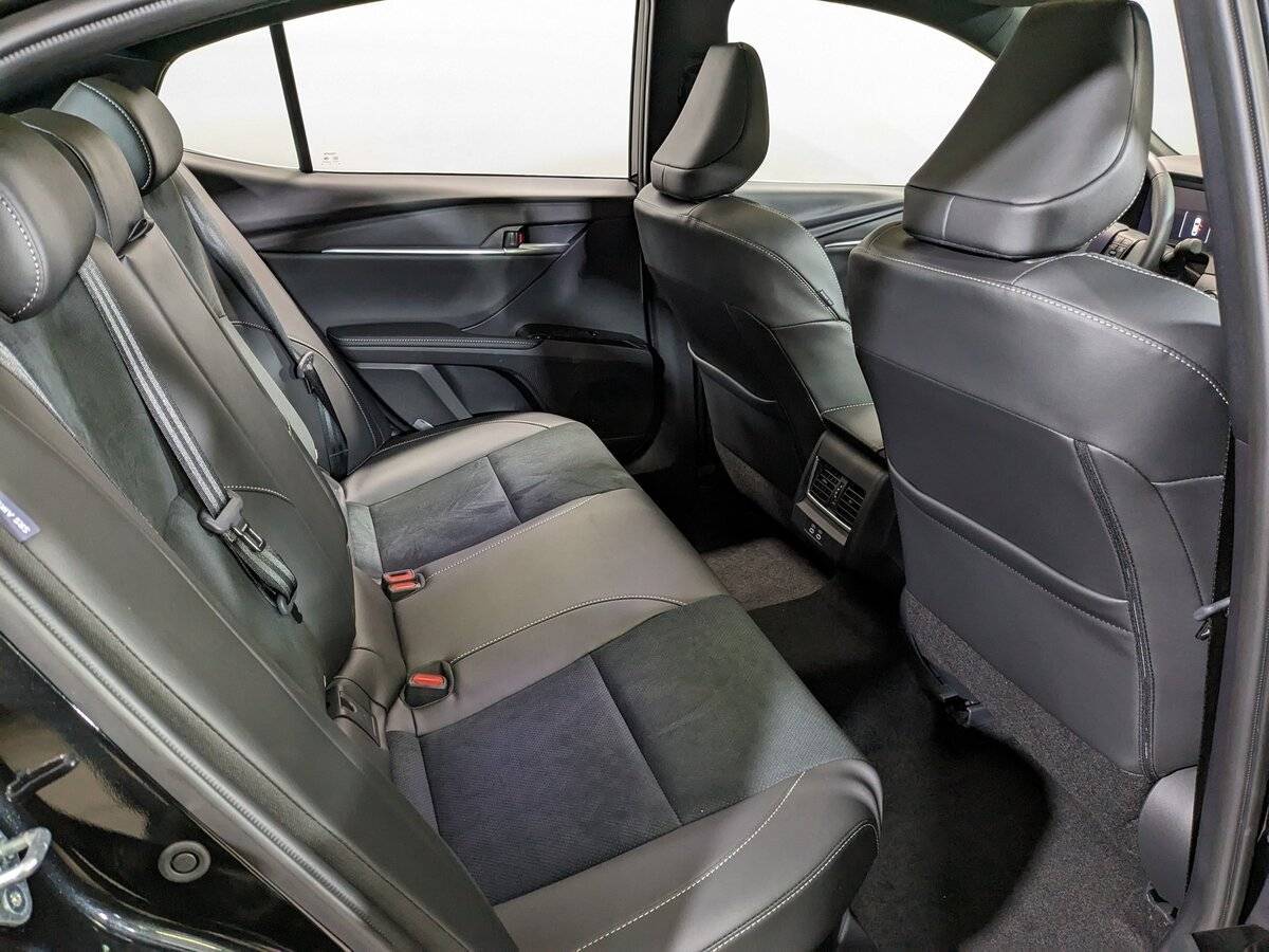 Toyota Camry 2024 года с пробегом. Фото: #11