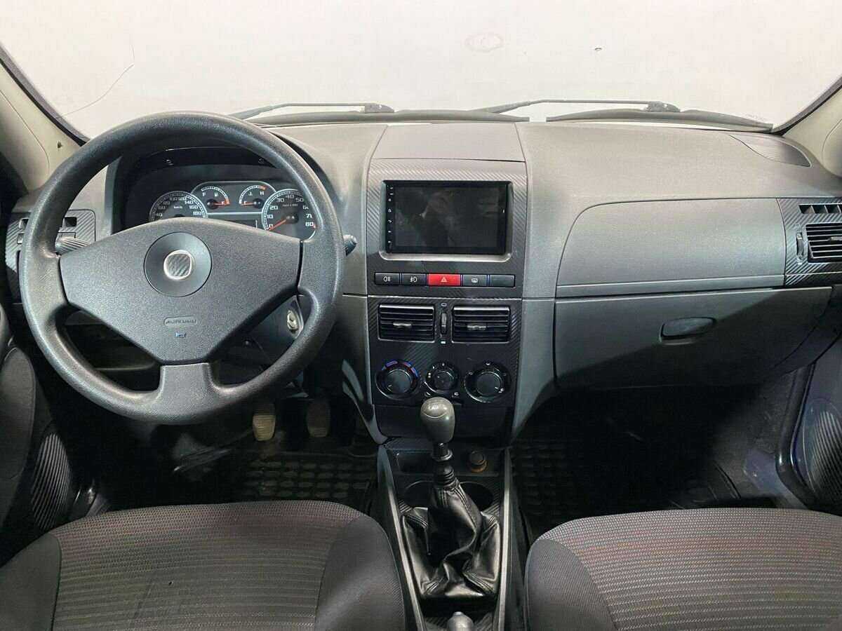 Fiat Albea 2010 года с пробегом. Фото: #10