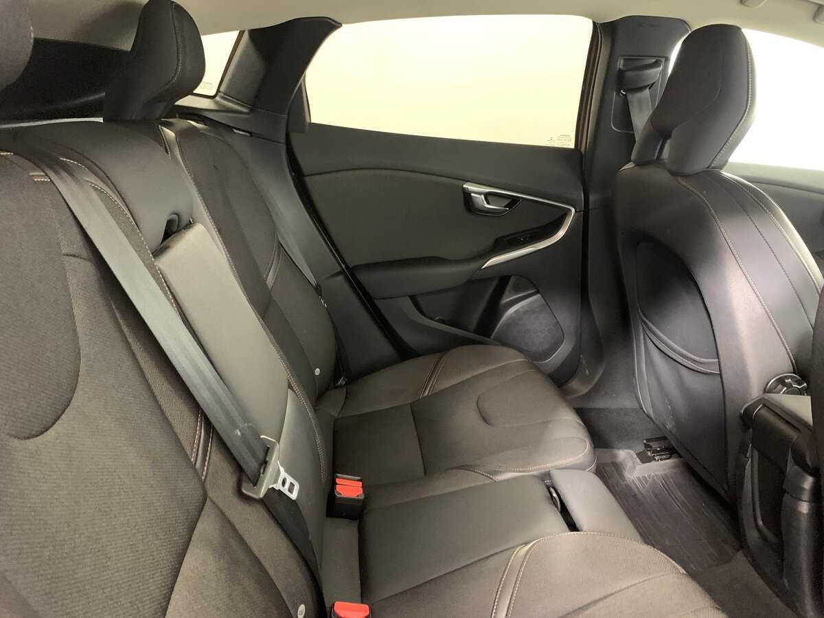 Volvo V40 2015 года с пробегом. Фото: #17