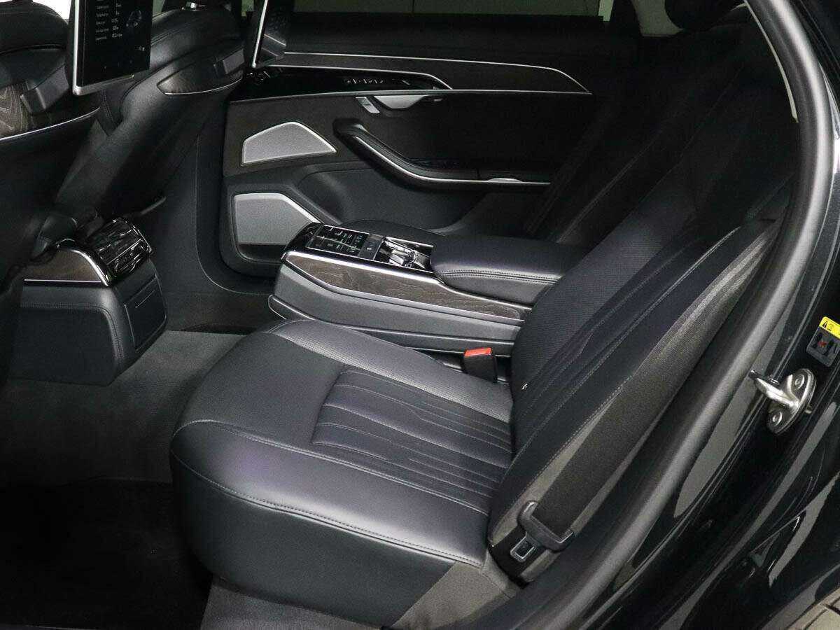 Audi A8 2018 года с пробегом. Фото: #8