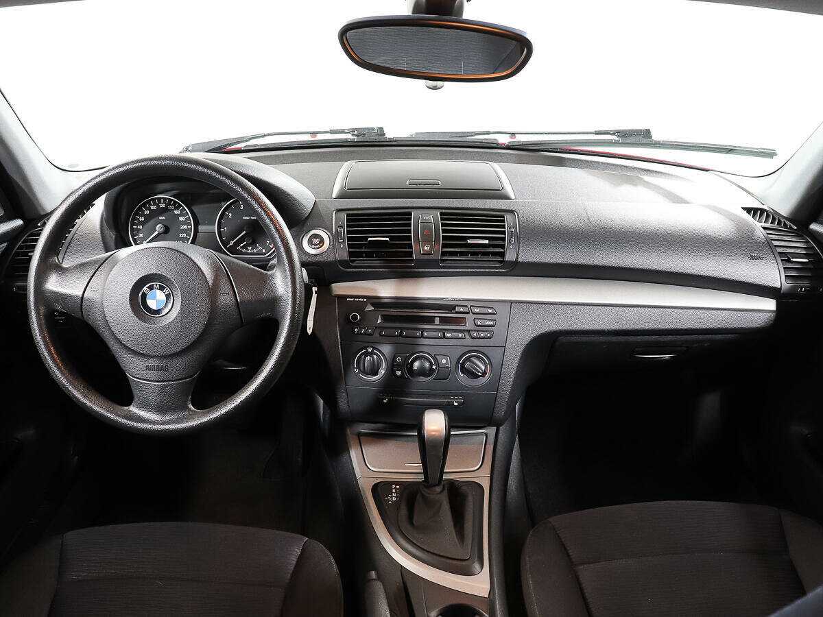 BMW 1 серии 2008 года с пробегом. Фото: #11