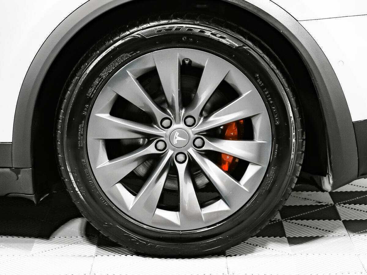 Tesla Model X 2018 года с пробегом. Фото: #13