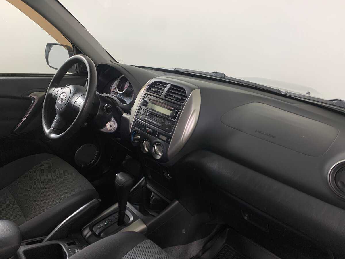 Toyota RAV4 2004 года с пробегом. Фото: #13