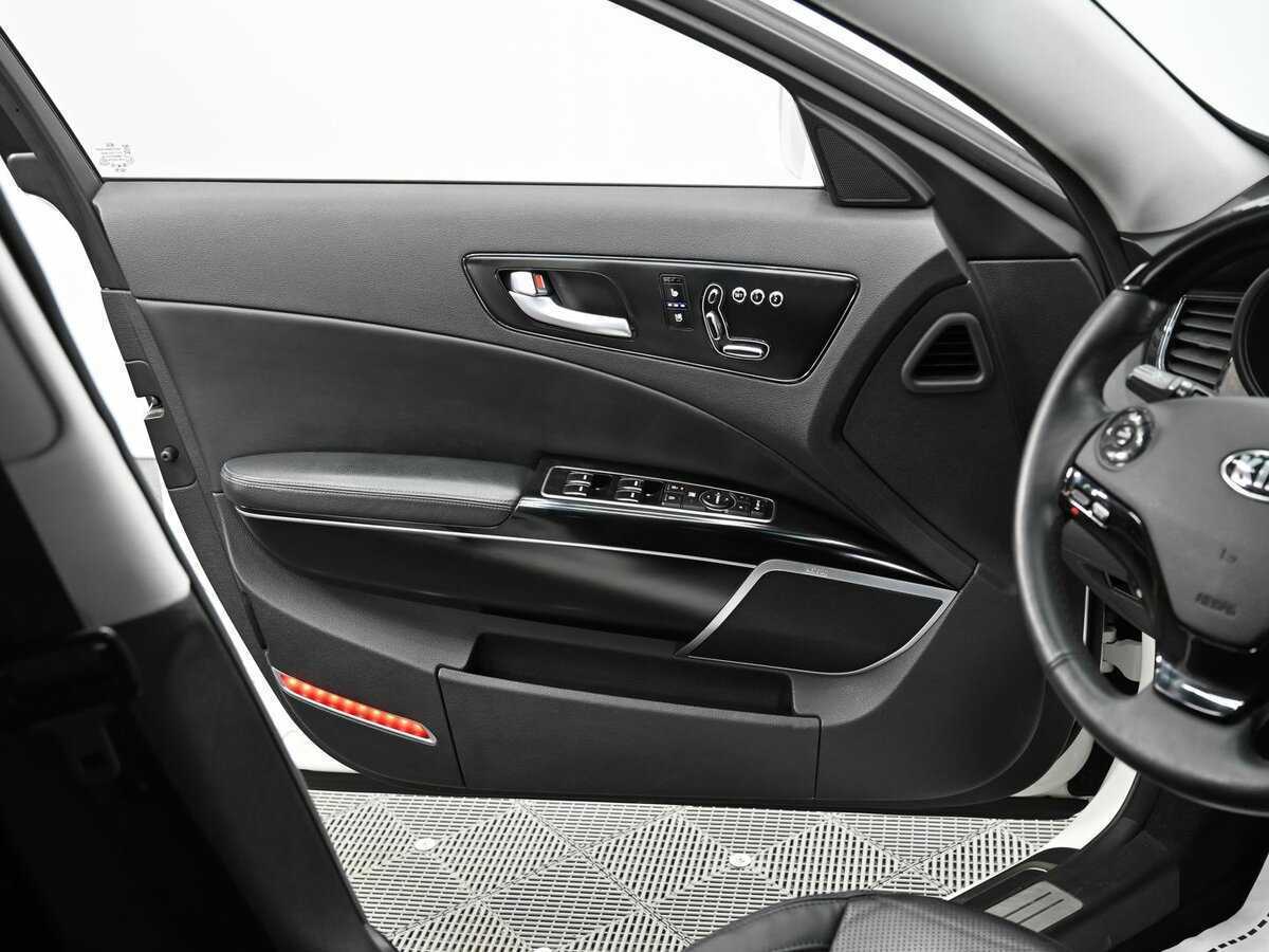 Kia Quoris 2014 года с пробегом. Фото: #5