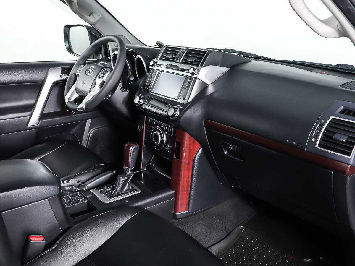 Toyota Land Cruiser Prado 2013 года с пробегом. Фото: #7