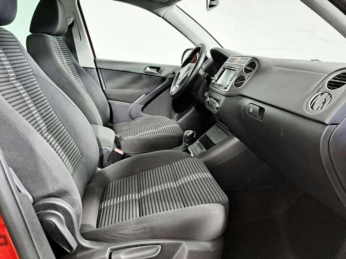 Volkswagen Tiguan 2010 года с пробегом. Фото: #8