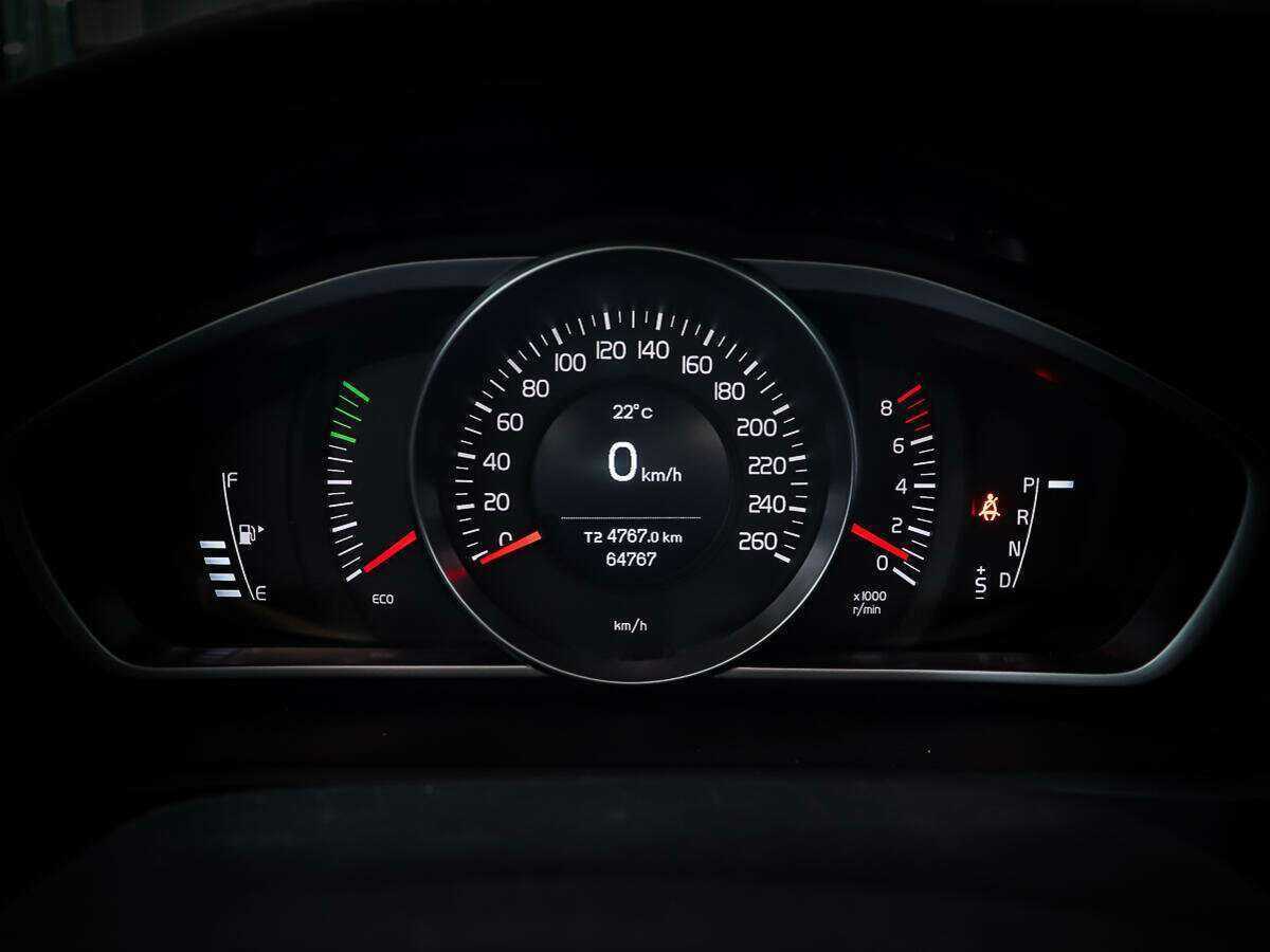 Volvo V40 Cross Country 2013 года с пробегом. Фото: #13