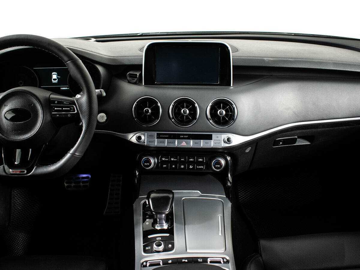 Kia Stinger 2018 года с пробегом. Фото: #10