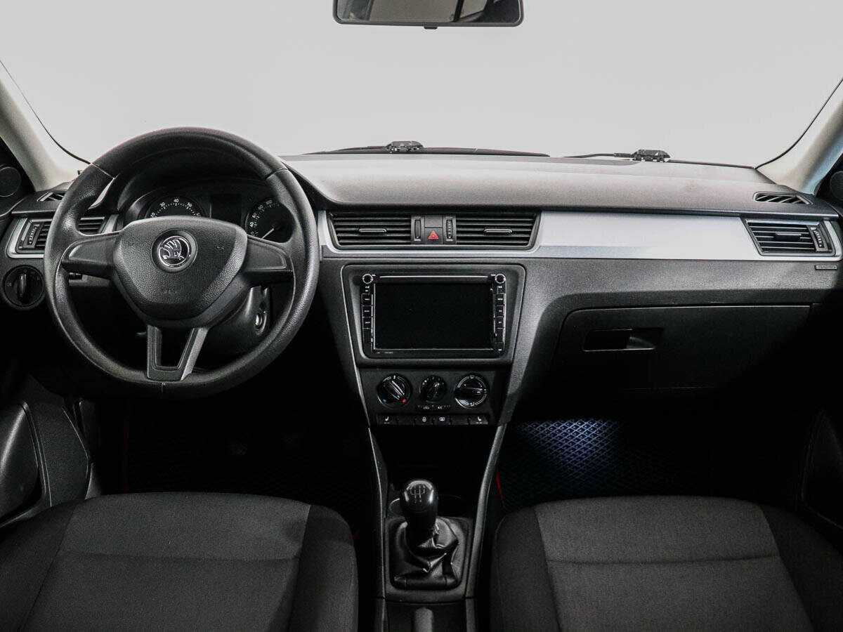 Skoda Rapid 2014 года с пробегом. Фото: #10