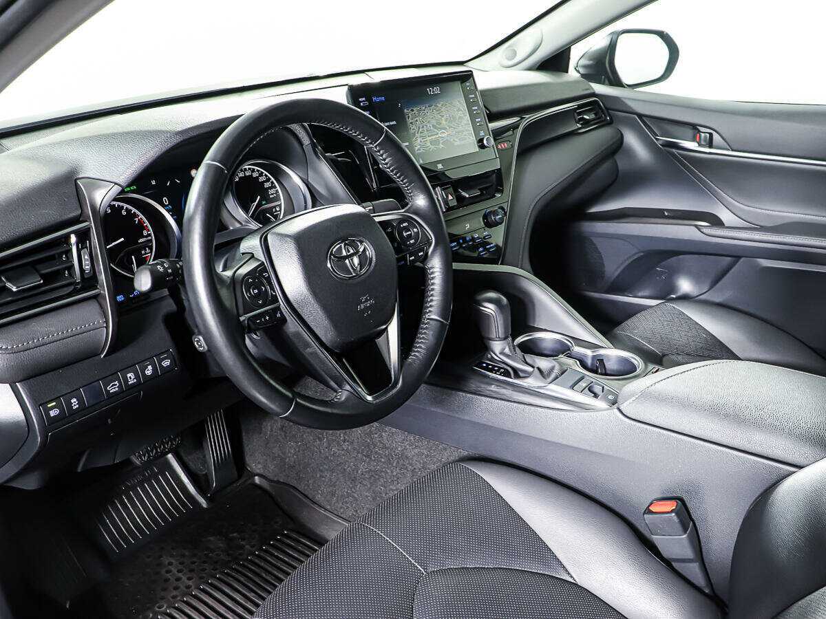 Toyota Camry 2021 года с пробегом. Фото: #14