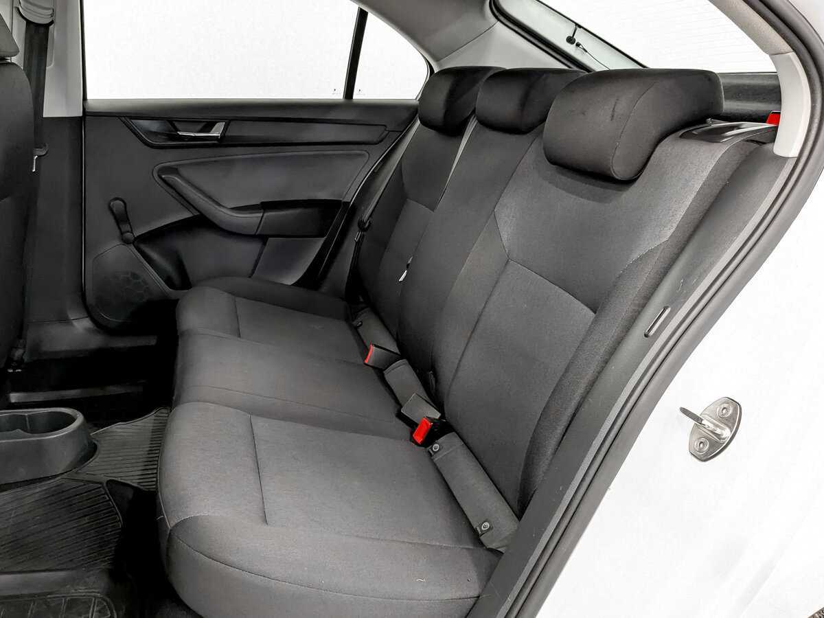 Skoda Rapid 2017 года с пробегом. Фото: #11