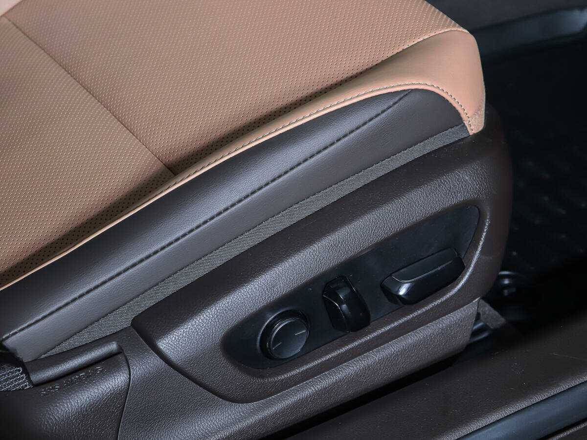 Lexus ES 2019 года с пробегом. Фото: #16