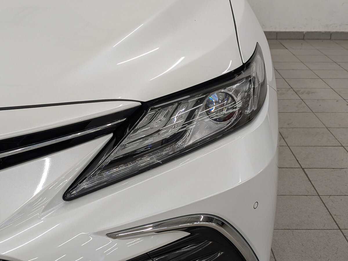 Toyota Camry 2023 года с пробегом. Фото: #10