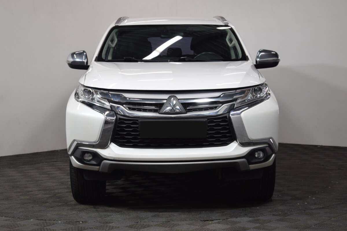Mitsubishi Pajero Sport 2019 года с пробегом. Фото: #1