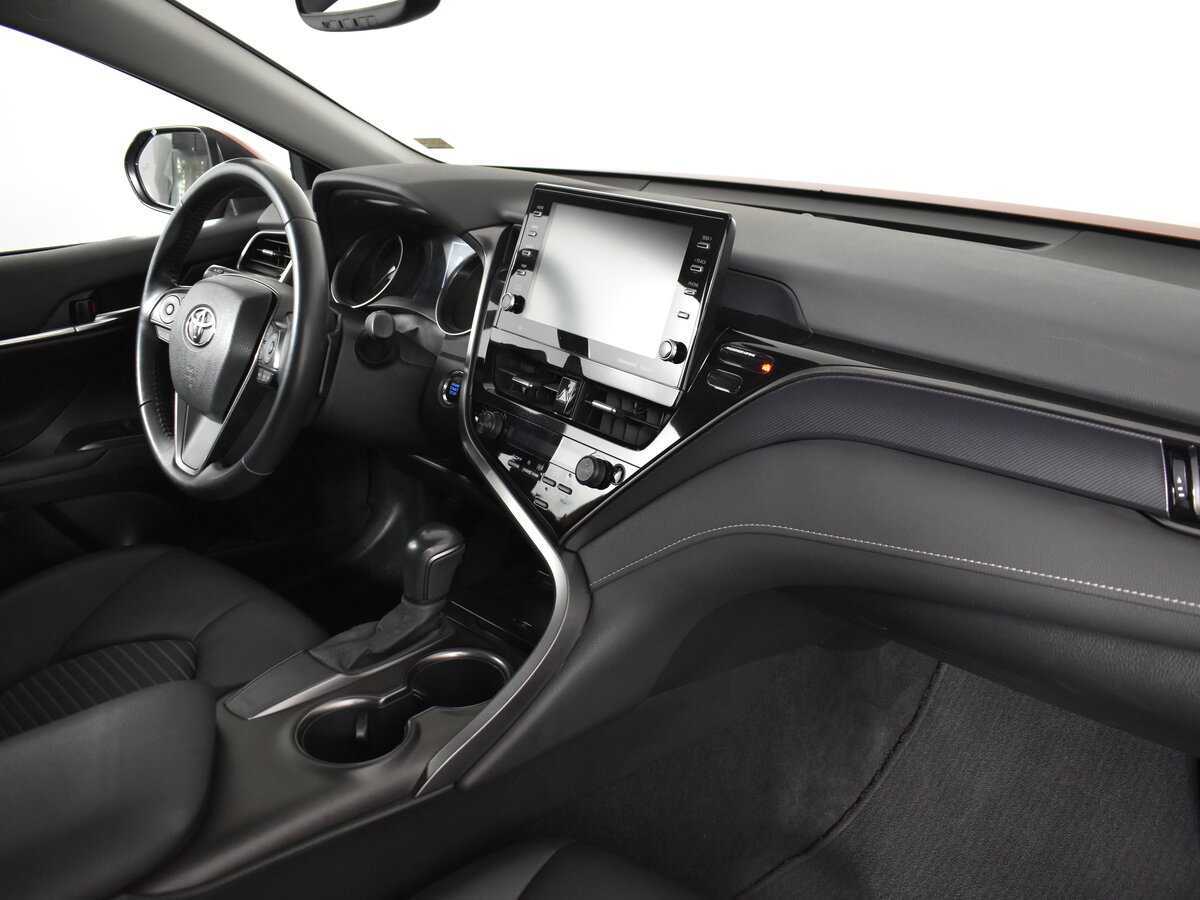 Toyota Camry 2022 года с пробегом. Фото: #13