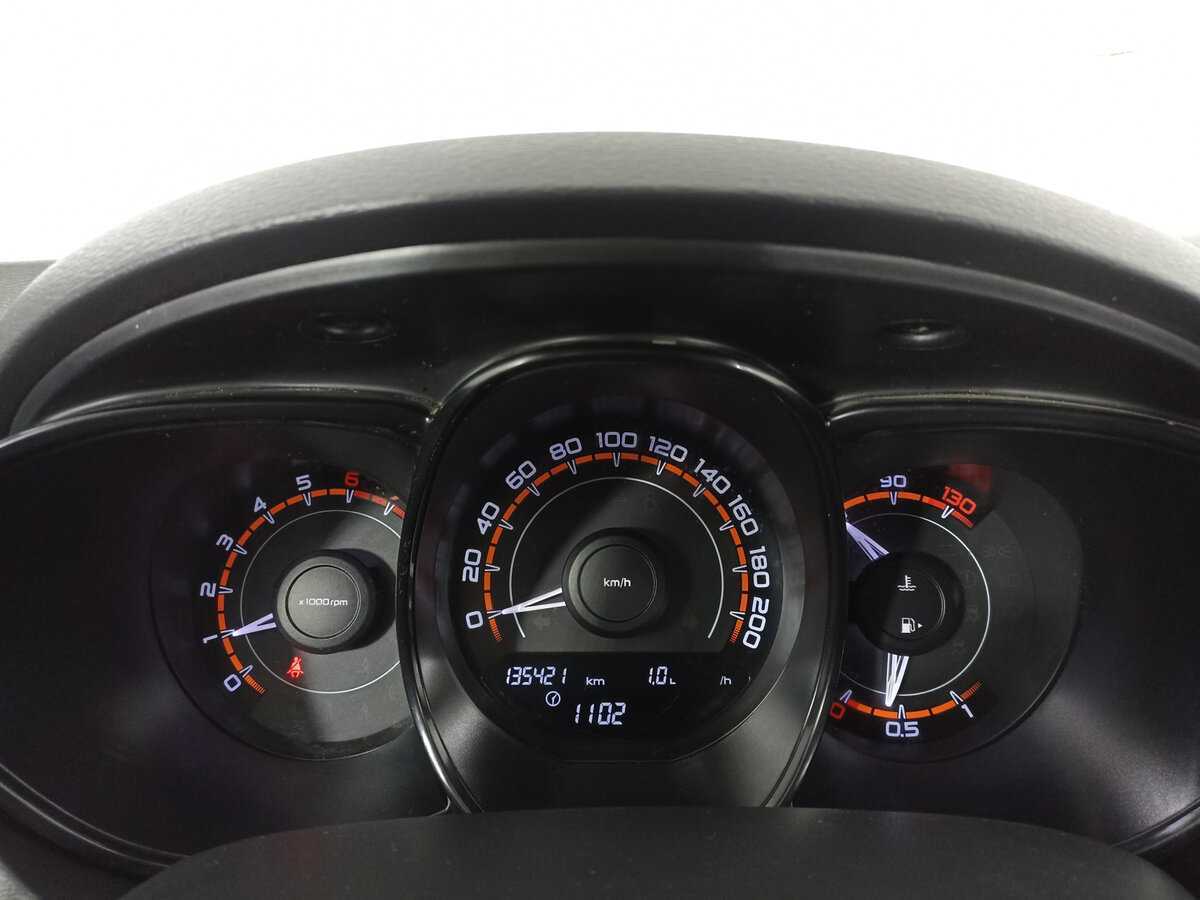 Lada (ВАЗ) Vesta 2017 года с пробегом. Фото: #11