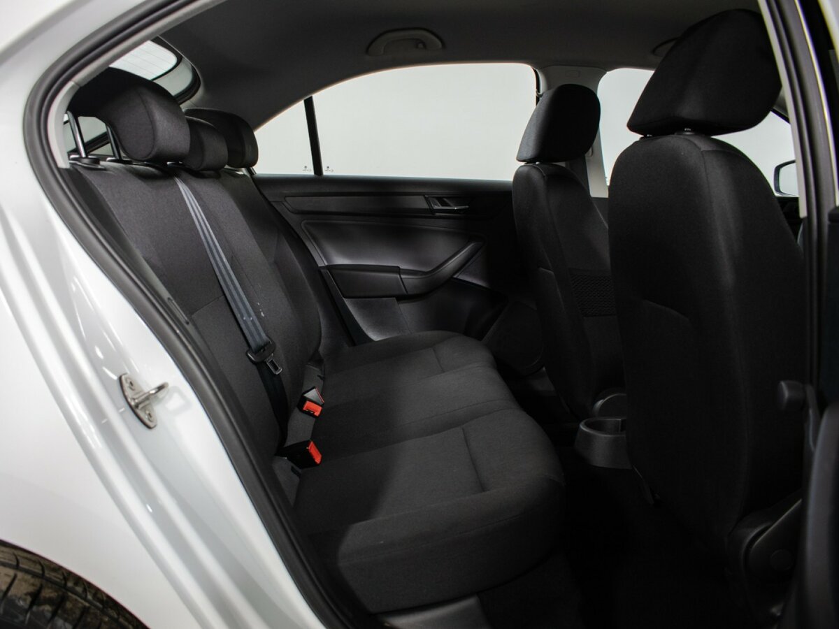 Skoda Rapid 2017 года с пробегом. Фото: #9