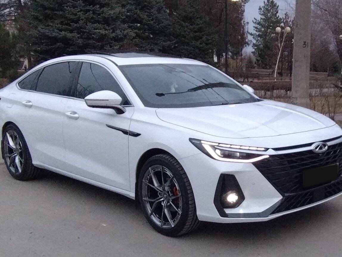 Chery Arrizo 8 2023 года с пробегом. Фото: #4