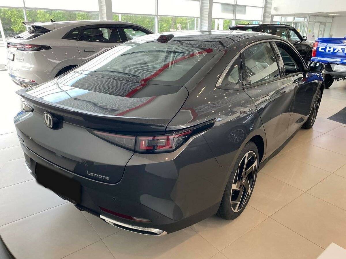 Changan Lamore 2023 года с пробегом. Фото: #2