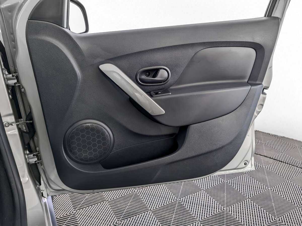 Renault Sandero 2021 года с пробегом. Фото: #21