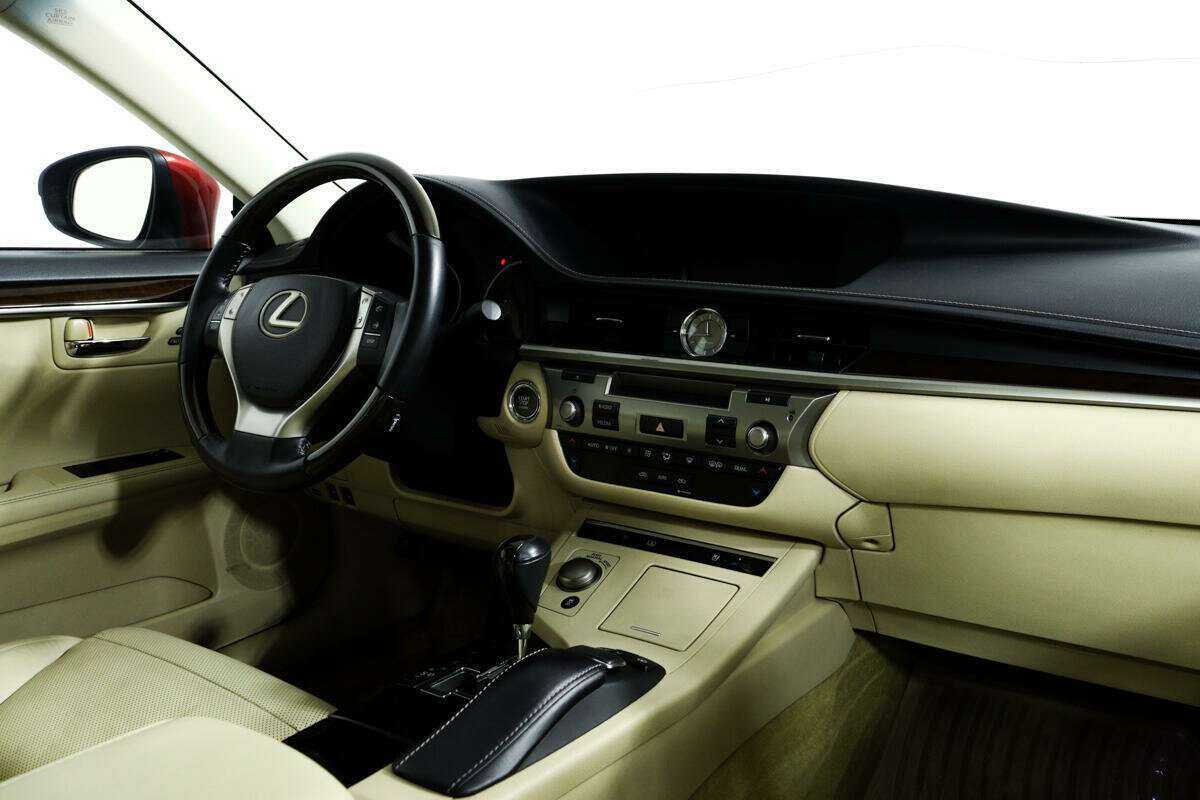 Lexus ES 2013 года с пробегом. Фото: #8