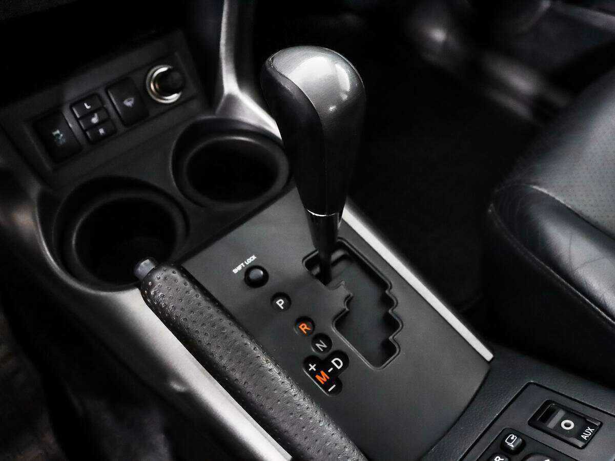 Toyota RAV4 2011 года с пробегом. Фото: #10