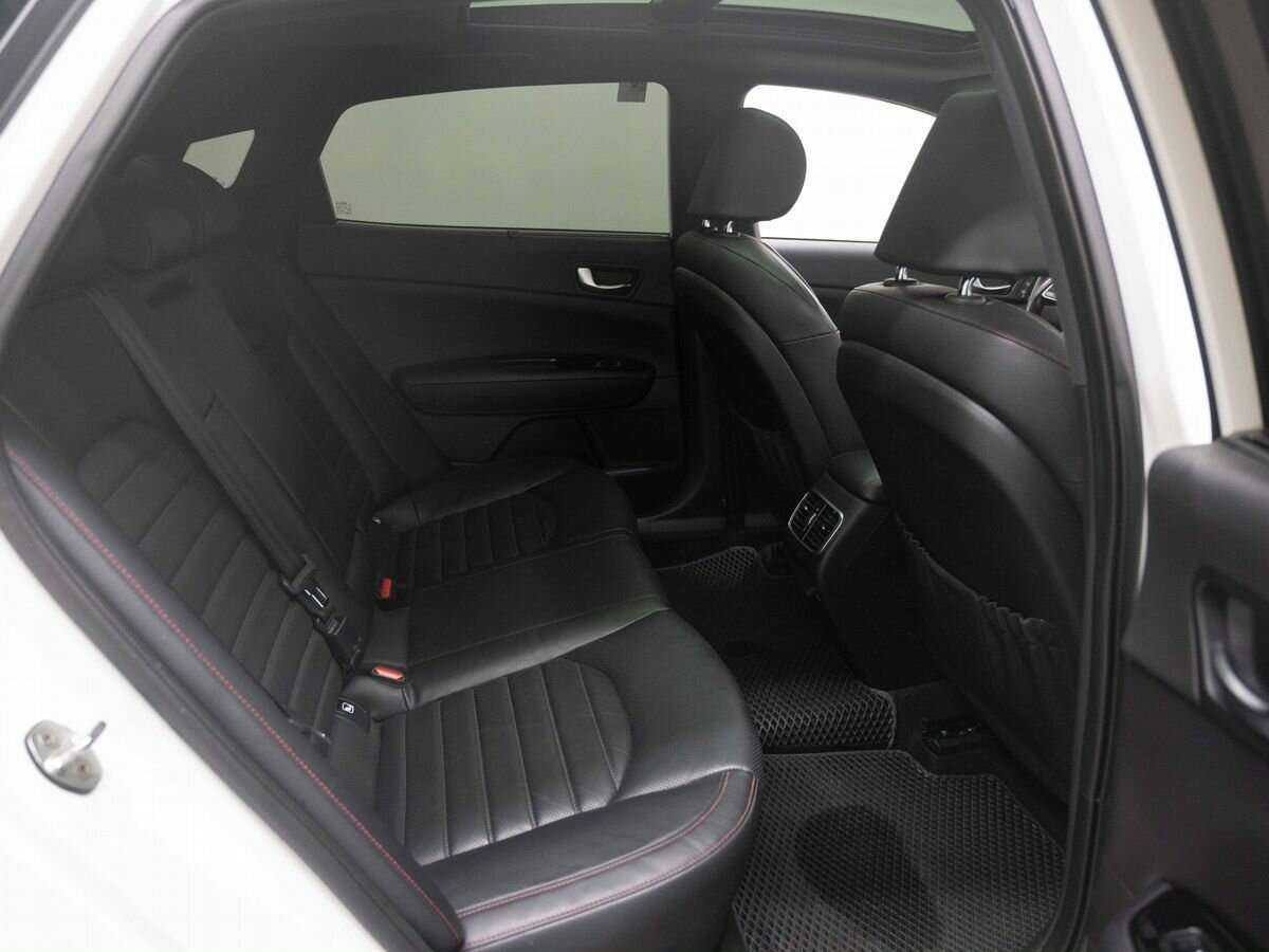 Kia Optima 2018 года с пробегом. Фото: #7