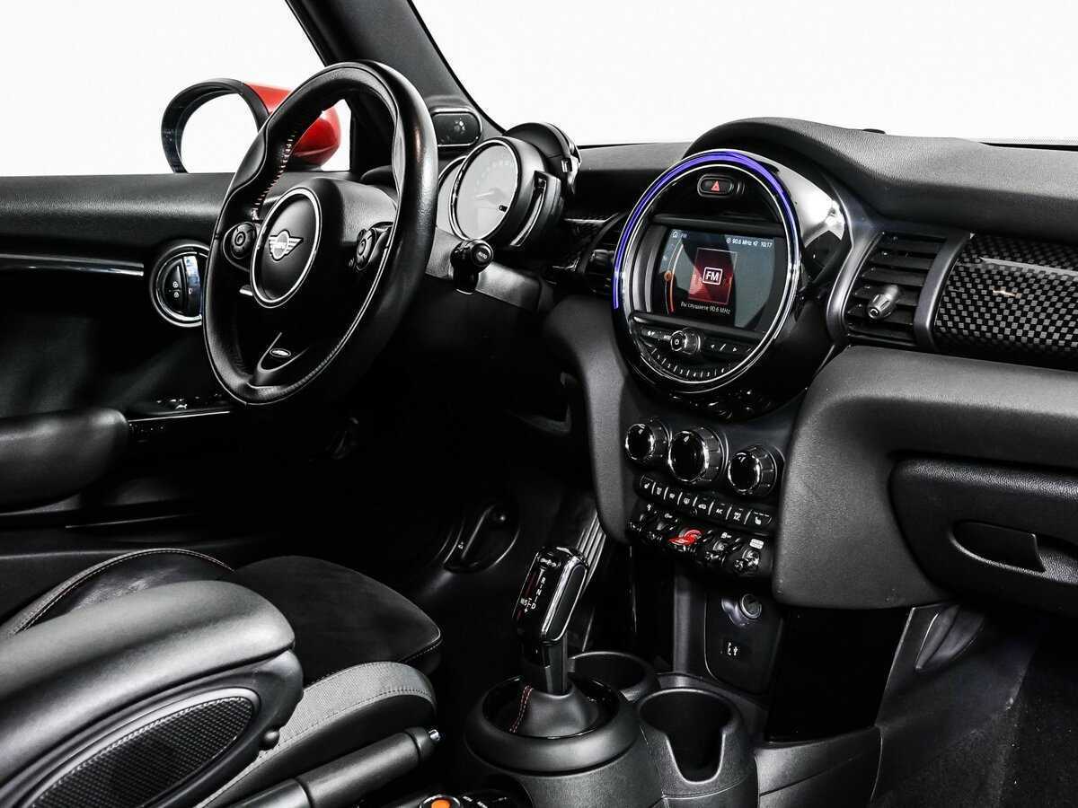 Mini Hatch 2019 года с пробегом. Фото: #8