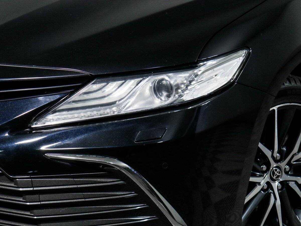 Toyota Camry 2021 года с пробегом. Фото: #12