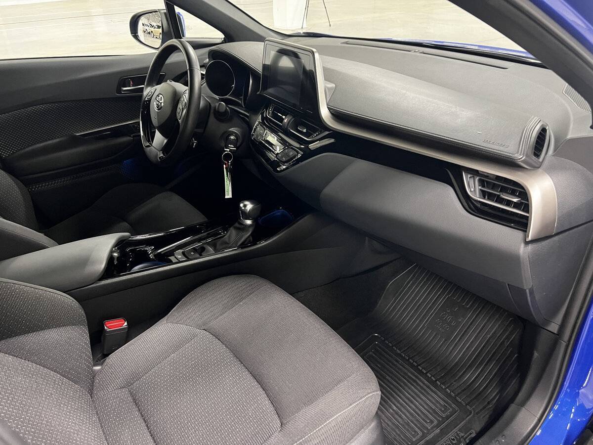 Toyota C-HR 2019 года с пробегом. Фото: #10