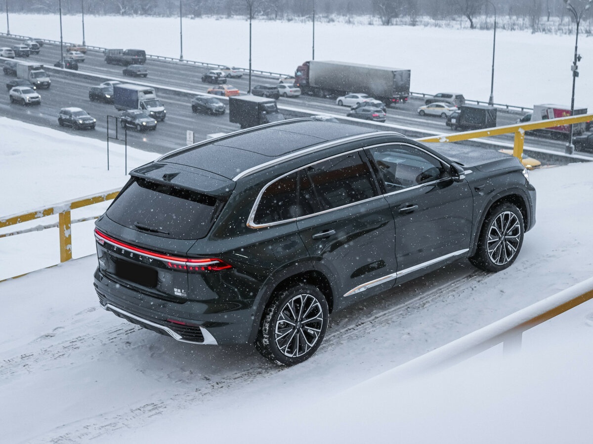 Geely Monjaro 2025 года с пробегом. Фото: #4