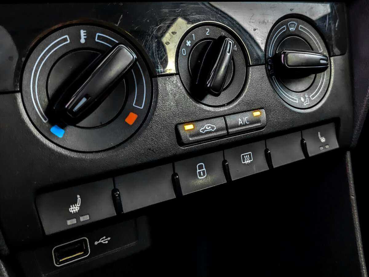 Skoda Rapid 2019 года с пробегом. Фото: #20