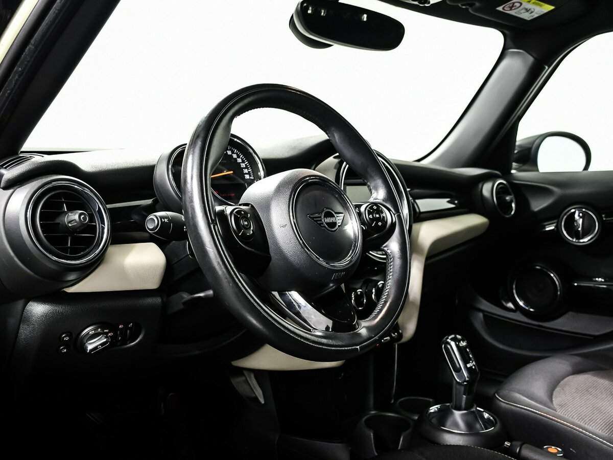 Mini Hatch 2020 года с пробегом. Фото: #12