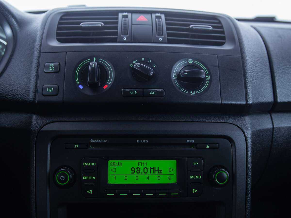 Skoda Roomster 2011 года с пробегом. Фото: #17