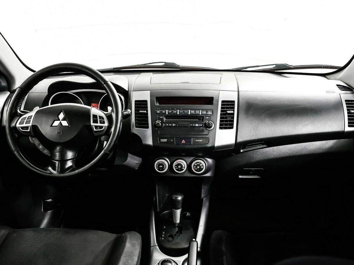 Mitsubishi Outlander 2008 года с пробегом. Фото: #10