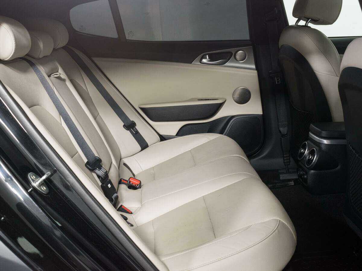 Kia Stinger 2018 года с пробегом. Фото: #10