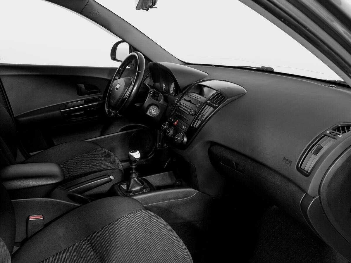 Kia Ceed 2009 года с пробегом. Фото: #8