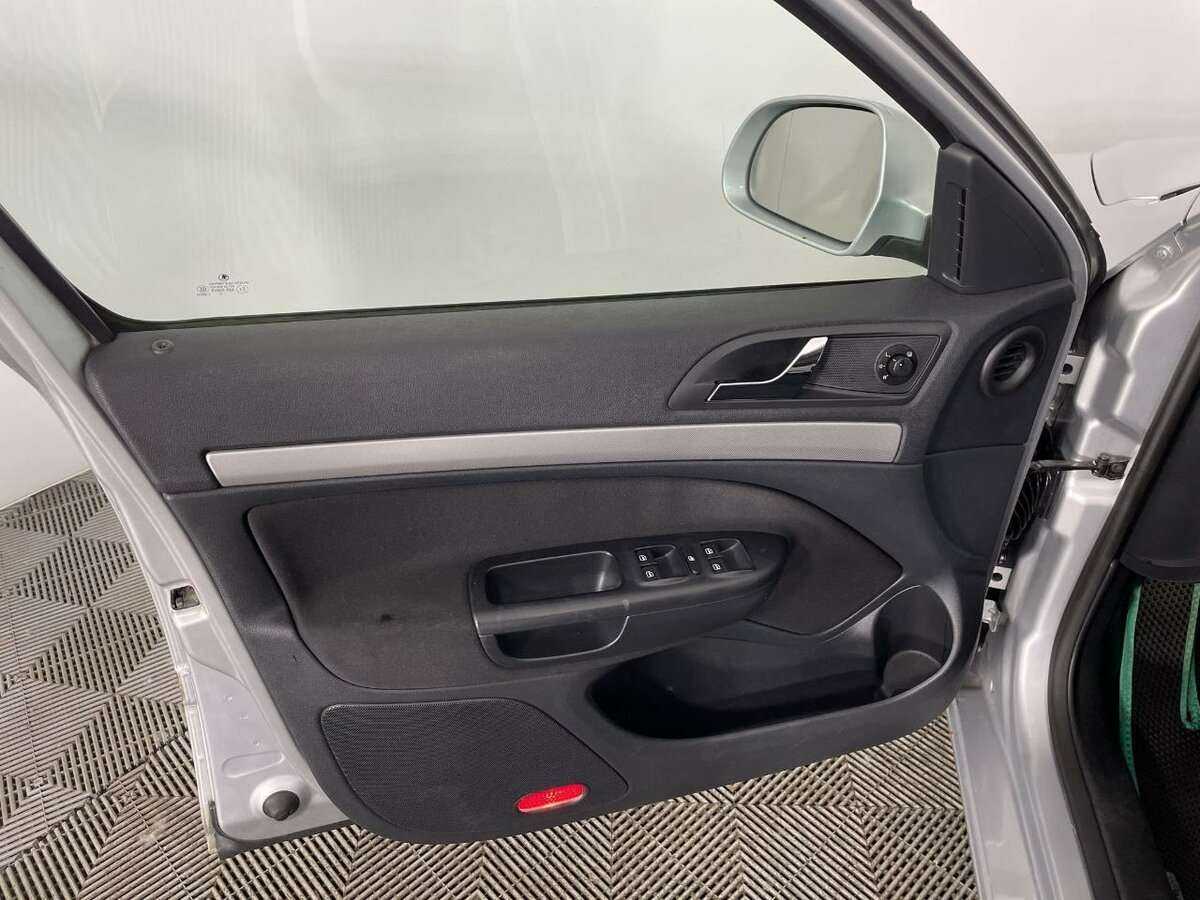 Skoda Octavia 2010 года с пробегом. Фото: #7