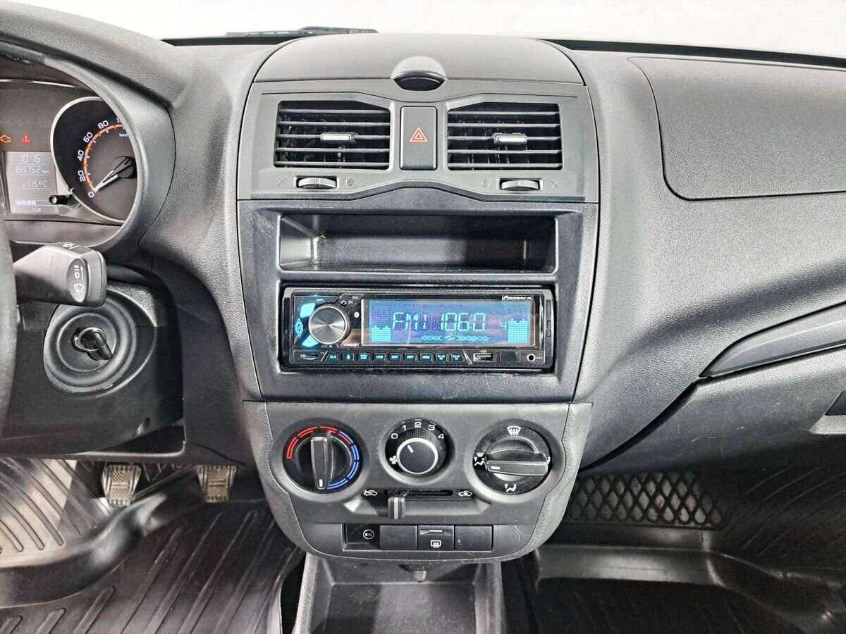 Lada (ВАЗ) Granta 2018 года с пробегом. Фото: #12