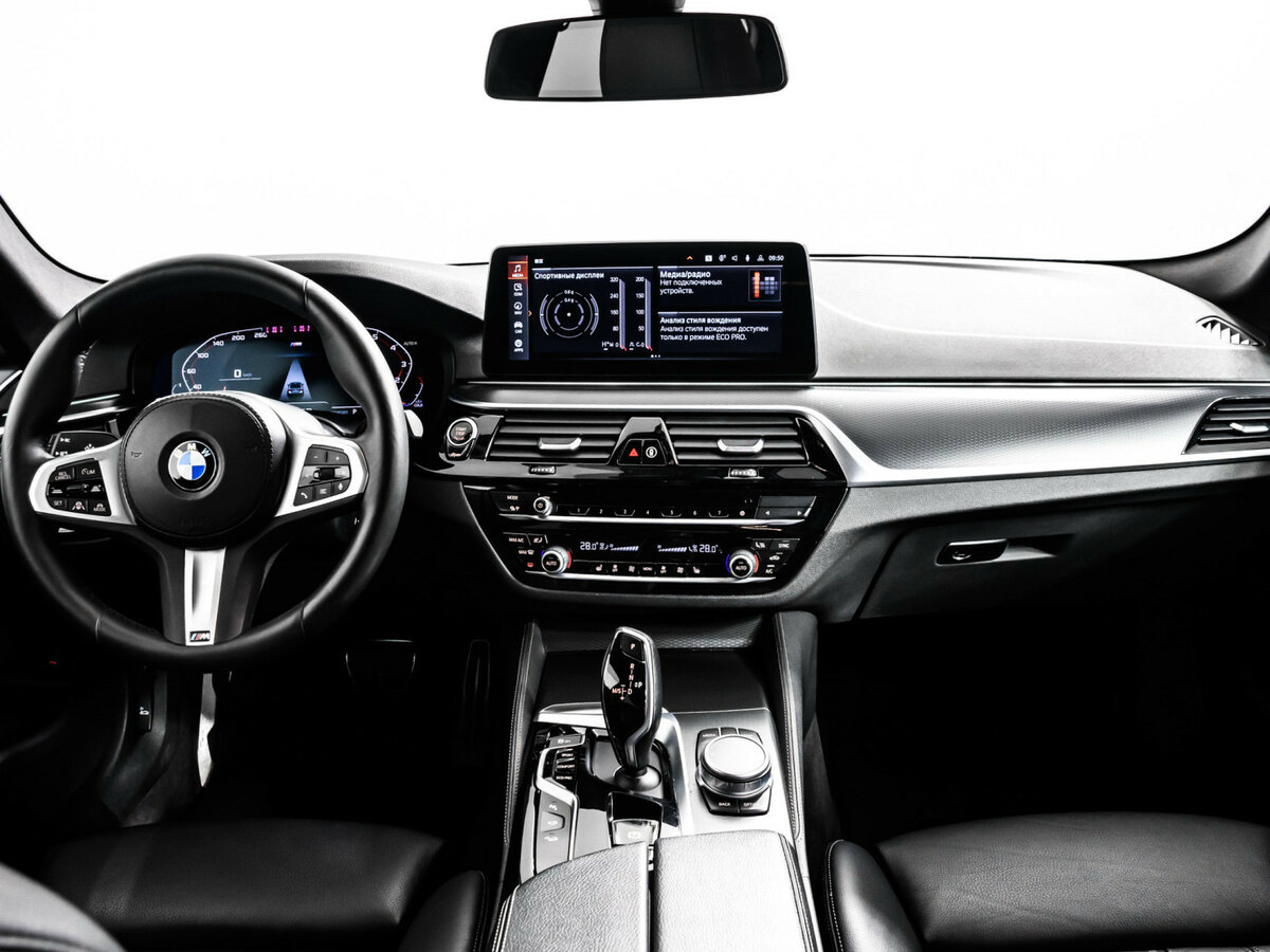 BMW 5 серии 2021 года с пробегом. Фото: #8