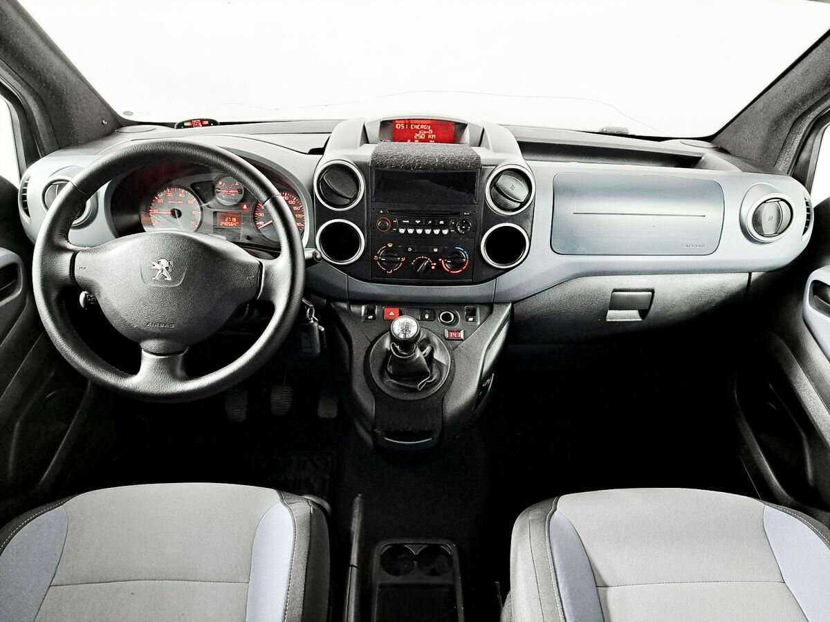 Peugeot Partner 2012 года с пробегом. Фото: #13