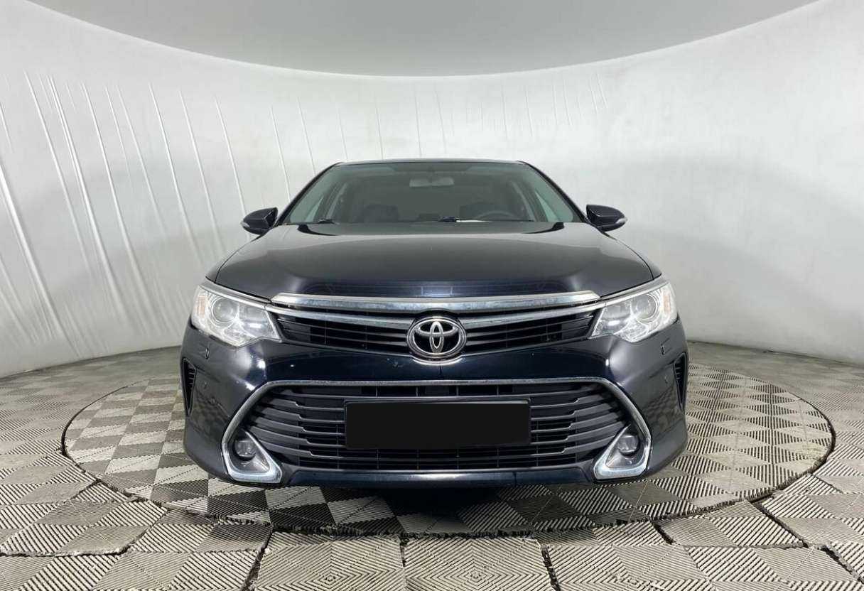Toyota Camry 2017 года с пробегом. Фото: #1