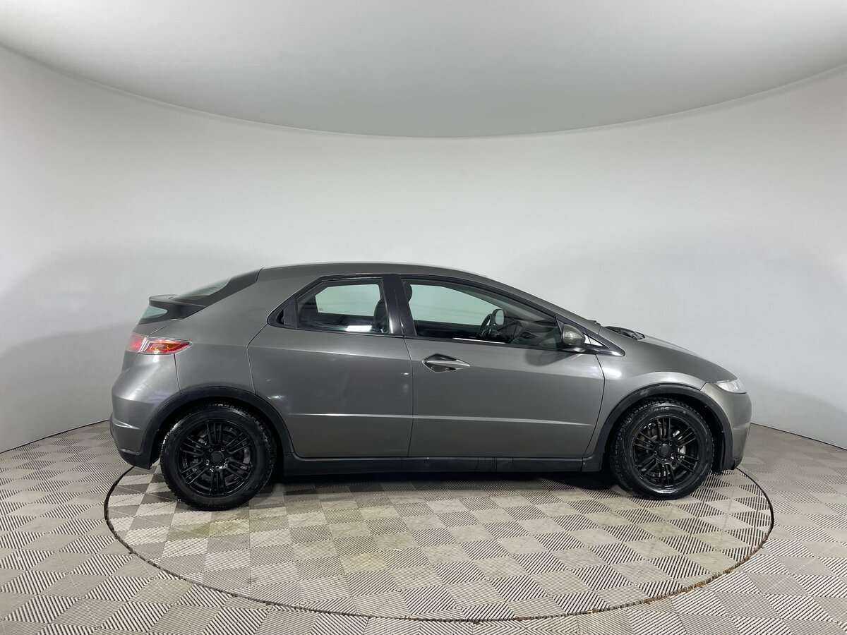 Honda Civic 2007 года с пробегом. Фото: #3