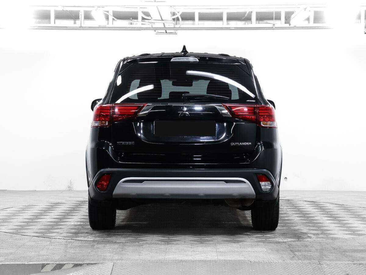 Mitsubishi Outlander 2018 года с пробегом. Фото: #5