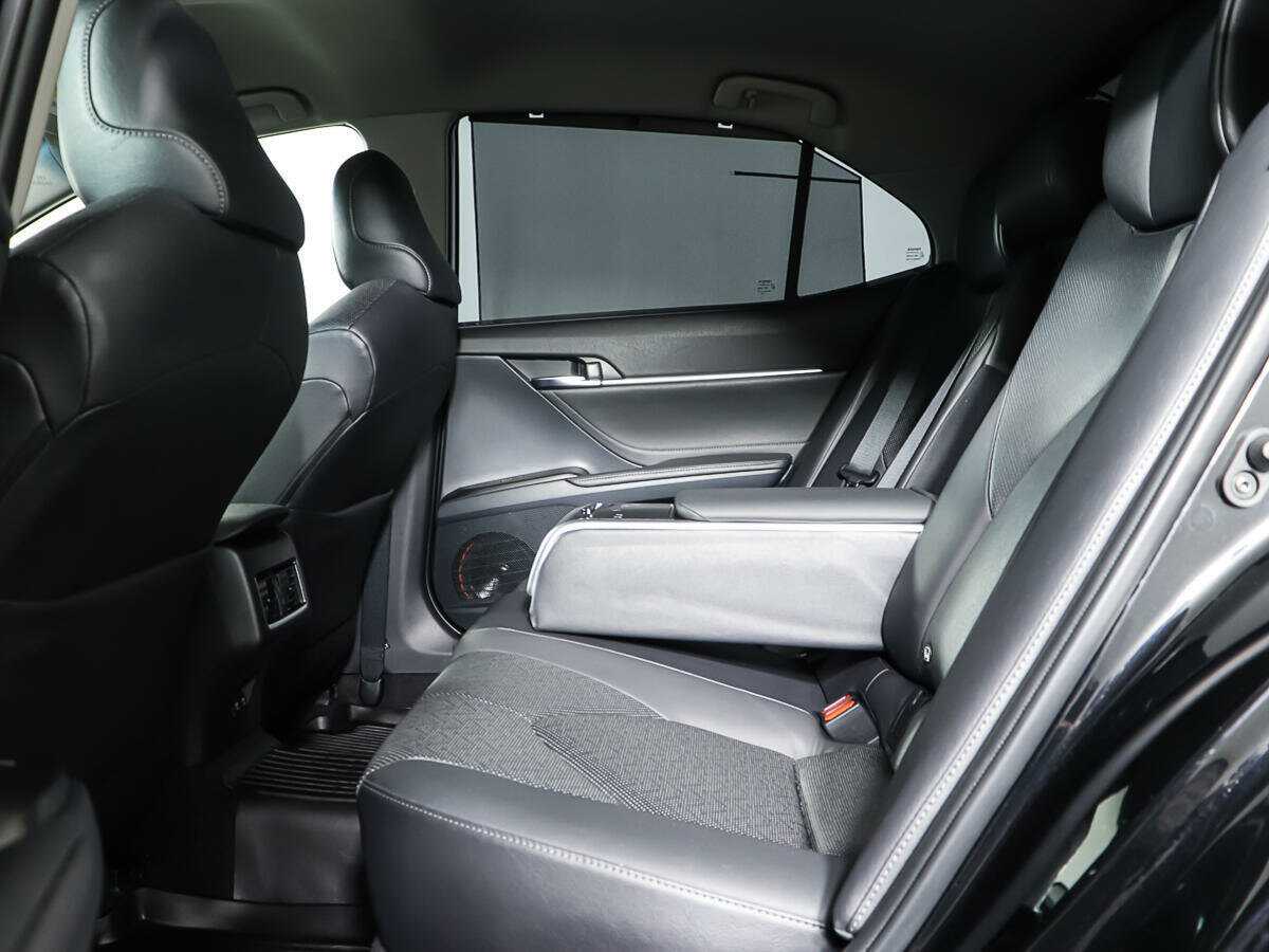 Toyota Camry 2021 года с пробегом. Фото: #10