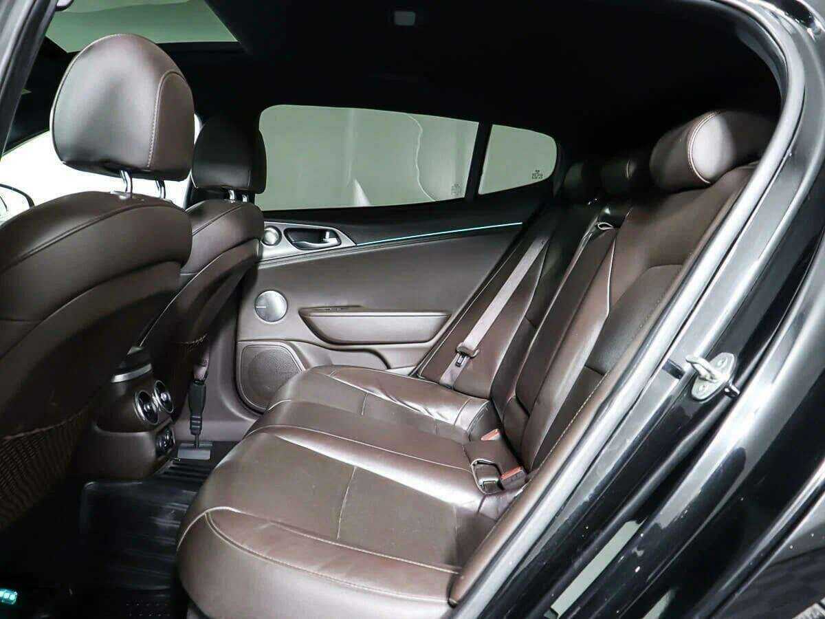 Kia Stinger 2018 года с пробегом. Фото: #13