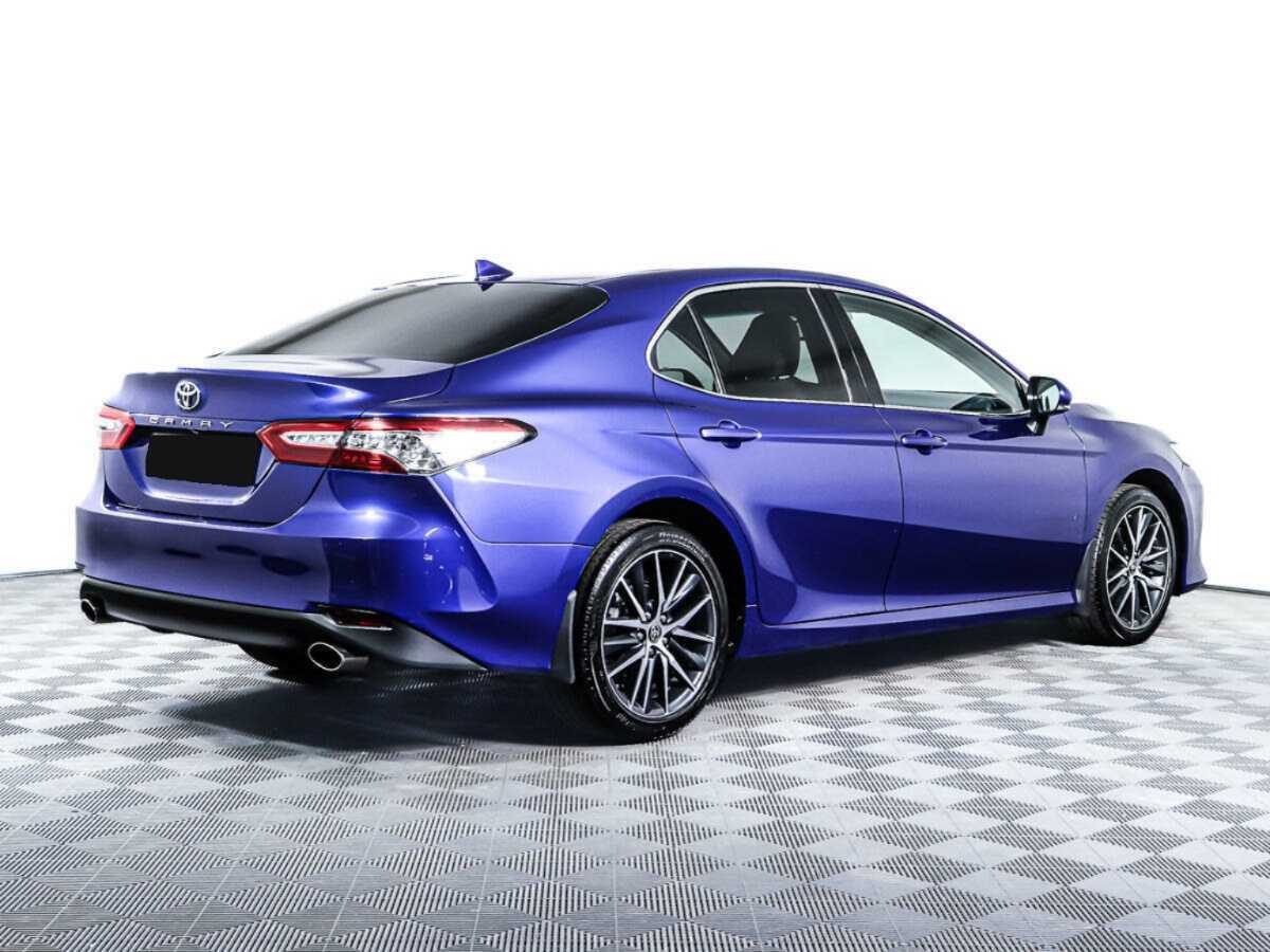 Toyota Camry 2021 года с пробегом. Фото: #3