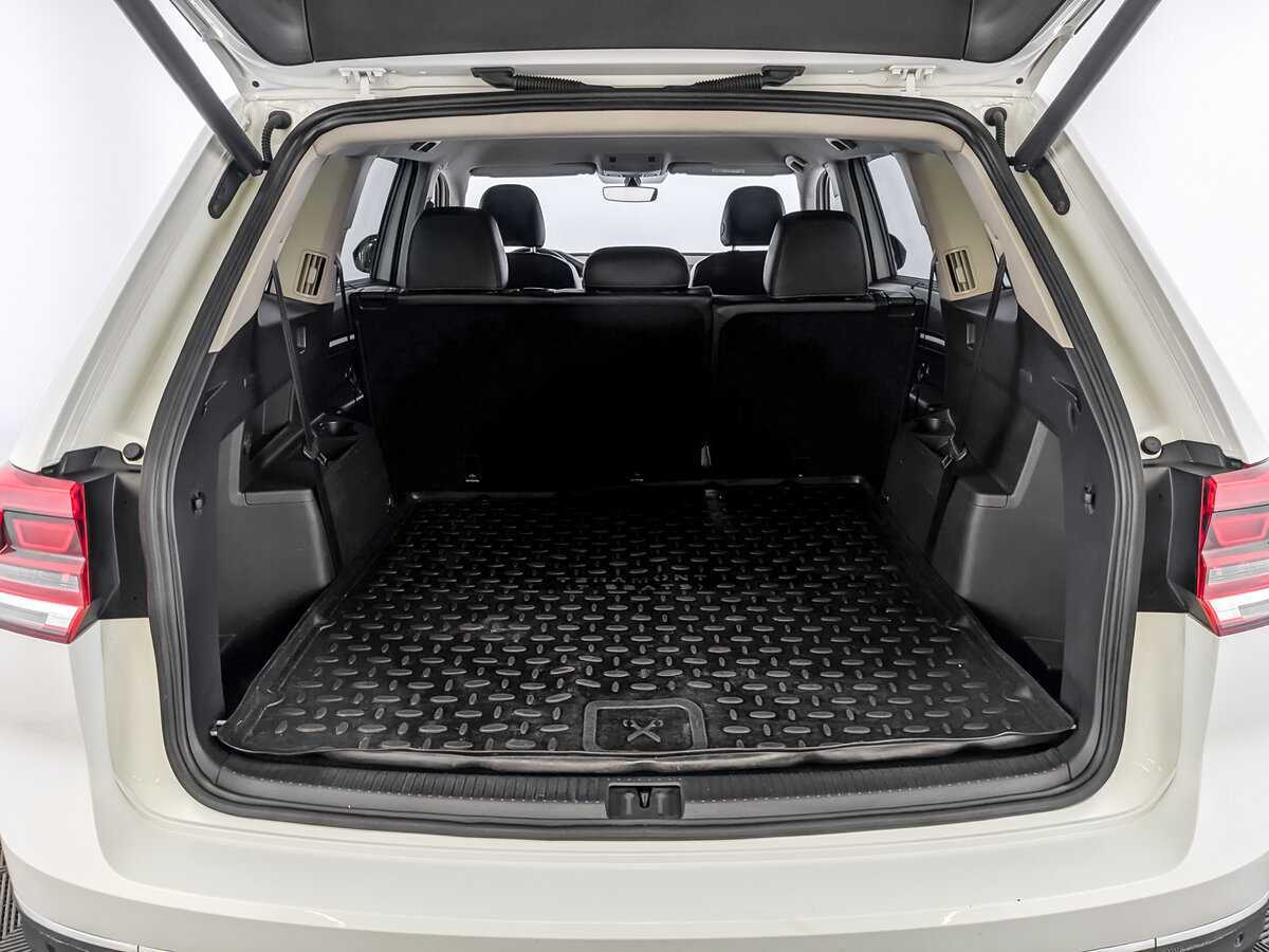 Volkswagen Teramont 2019 года с пробегом. Фото: #9